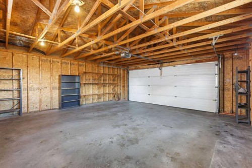 160 Taradale Drive Ne, Calgary, AB - Indoor Photo Showing Garage