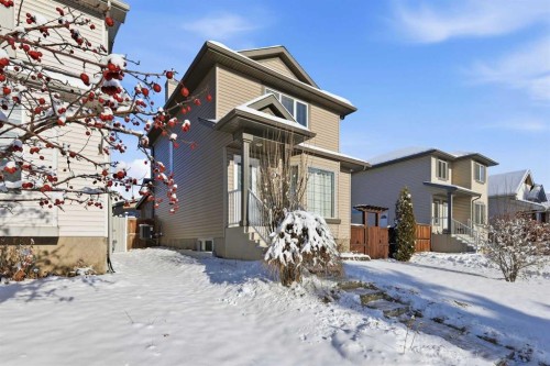 160 Taradale Drive Ne, Calgary, AB - Outdoor