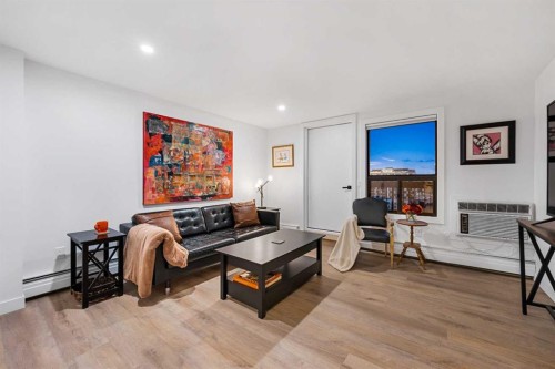 601-320 Meredith Road Ne, Calgary, AB - Indoor Photo Showing Other Room