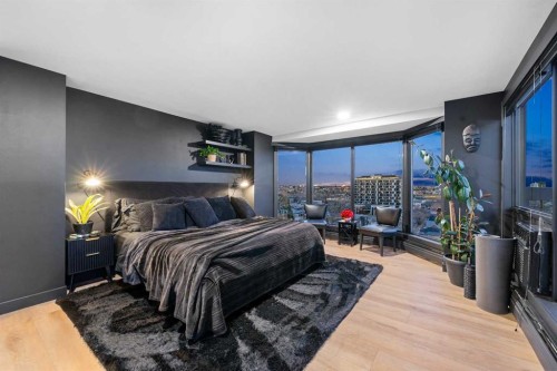 601-320 Meredith Road Ne, Calgary, AB - Indoor Photo Showing Bedroom