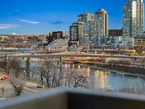 601-320 Meredith Road Ne, Calgary, AB - Outdoor With View