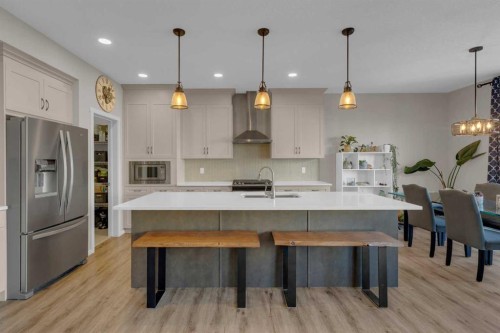 173 Kingsbury Close Se, Airdrie, AB - Indoor Photo Showing Kitchen With Stainless Steel Kitchen With Upgraded Kitchen