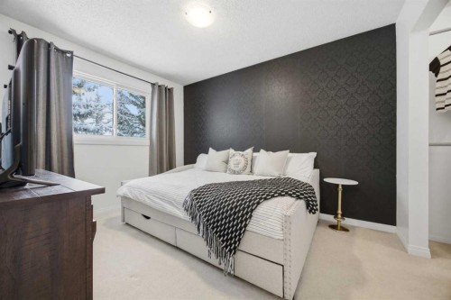 2-3015 51 Street Sw, Calgary, AB - Indoor Photo Showing Bedroom