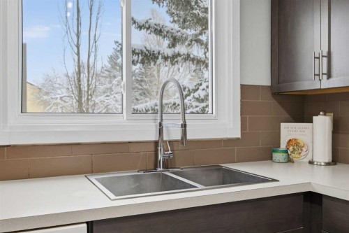 2-3015 51 Street Sw, Calgary, AB - Indoor Photo Showing Kitchen With Double Sink