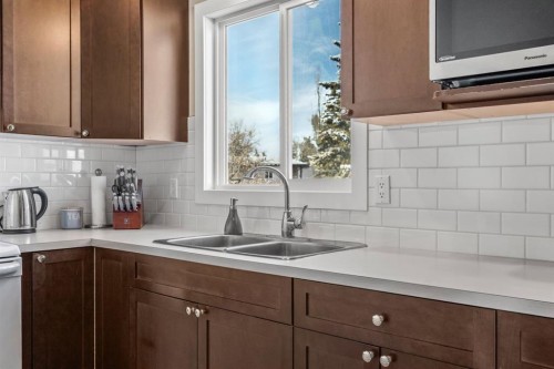 2628 Oakmoor Drive Sw, Calgary, AB - Indoor Photo Showing Kitchen With Double Sink