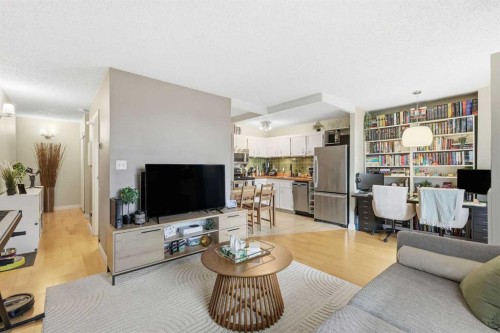 508-111 14 Avenue Se, Calgary, AB - Indoor Photo Showing Living Room