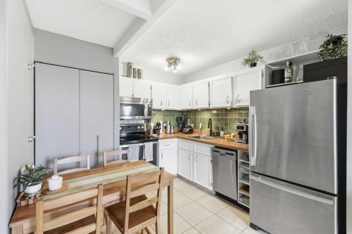 508-111 14 Avenue Se, Calgary, AB - Indoor Photo Showing Kitchen With Stainless Steel Kitchen