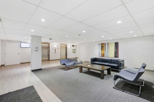 508-111 14 Avenue Se, Calgary, AB - Indoor Photo Showing Other Room