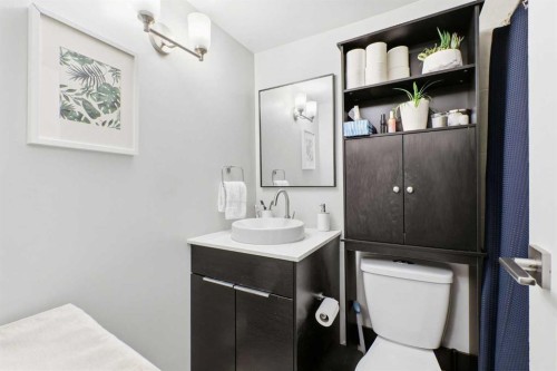 508-111 14 Avenue Se, Calgary, AB - Indoor Photo Showing Bathroom