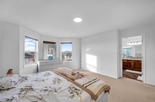 57 Saddlecrest Park Ne, Calgary, AB - Indoor Photo Showing Bedroom
