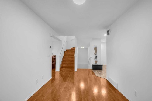 57 Saddlecrest Park Ne, Calgary, AB - Indoor Photo Showing Other Room