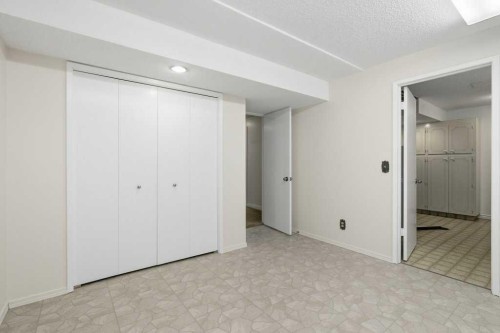 14804 Deer Run Drive Se, Calgary, AB - Indoor Photo Showing Other Room