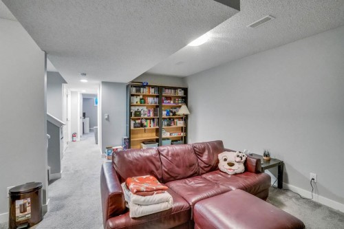 1370 Legacy Circle Se, Calgary, AB - Indoor