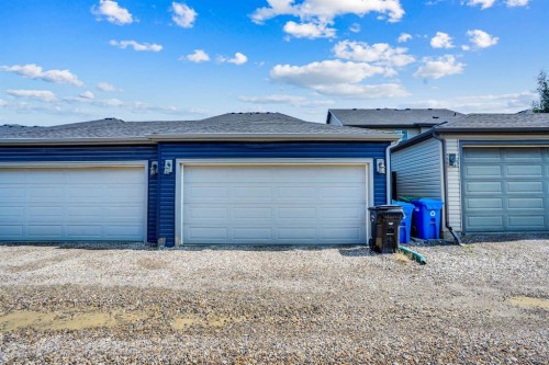 1370 Legacy Circle Se, Calgary, AB - Outdoor