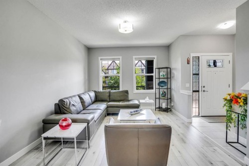 1370 Legacy Circle Se, Calgary, AB - Indoor Photo Showing Living Room