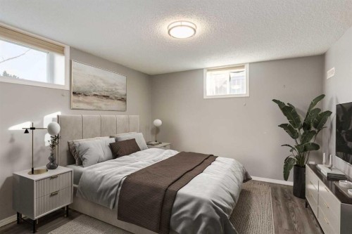 4603 79 Street Nw, Calgary, AB - Indoor Photo Showing Bedroom