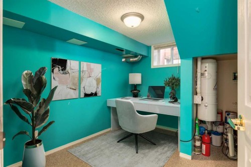 4603 79 Street Nw, Calgary, AB - Indoor Photo Showing Office