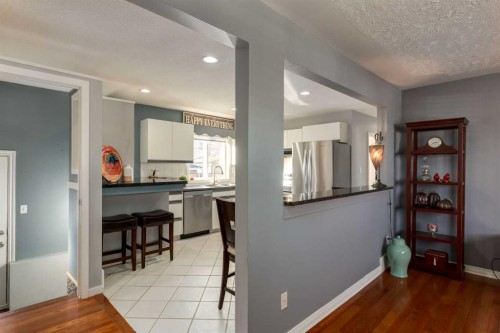 4603 79 Street Nw, Calgary, AB - Indoor Photo Showing Other Room