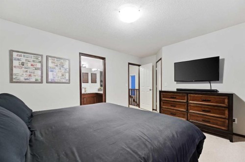 71 Cranberry Place Se, Calgary, AB - Indoor Photo Showing Bedroom