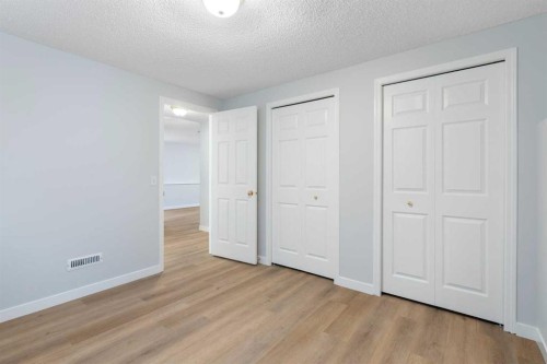 46 Bridleridge Way Sw, Calgary, AB - Indoor Photo Showing Other Room