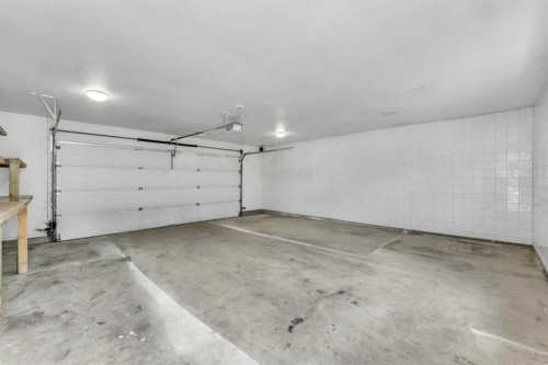992 Rundlecairn Way Ne, Calgary, AB - Indoor Photo Showing Garage