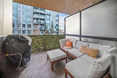 211-323 20 Avenue Sw, Calgary, AB - Outdoor With Balcony With Exterior