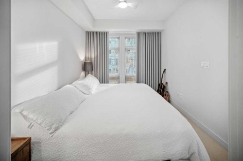 211-323 20 Avenue Sw, Calgary, AB - Indoor Photo Showing Bedroom