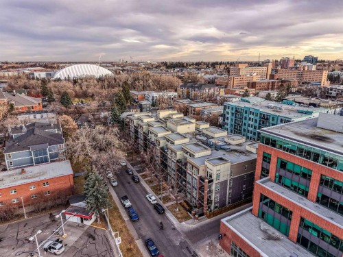 211-323 20 Avenue Sw, Calgary, AB - Outdoor With View