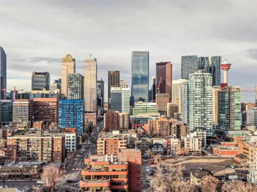 211-323 20 Avenue Sw, Calgary, AB - Outdoor With View