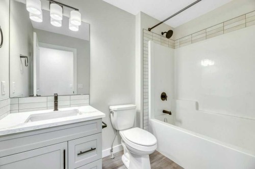 230 Wildrose Drive, Strathmore, AB - Indoor Photo Showing Bathroom