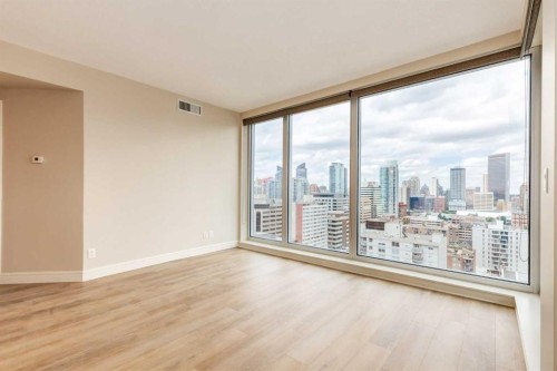 1700-817 15 Avenue Sw, Calgary, AB - Indoor Photo Showing Other Room