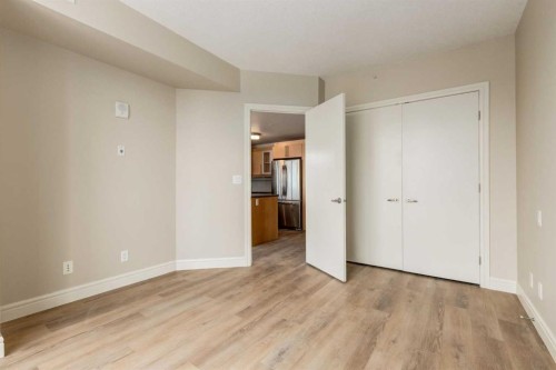 1700-817 15 Avenue Sw, Calgary, AB - Indoor Photo Showing Other Room