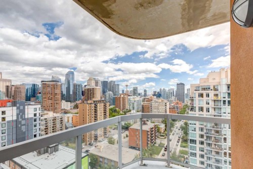 1700-817 15 Avenue Sw, Calgary, AB - Outdoor With Balcony With View