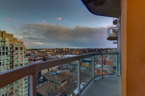 1700-817 15 Avenue Sw, Calgary, AB - Outdoor With Balcony With View