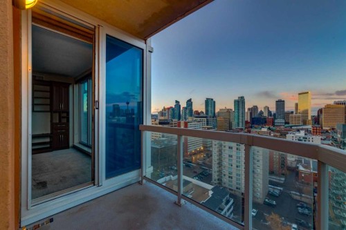 1700-817 15 Avenue Sw, Calgary, AB - Outdoor With Balcony With View