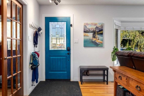 4011 25 Avenue Sw, Calgary, AB - Indoor Photo Showing Other Room