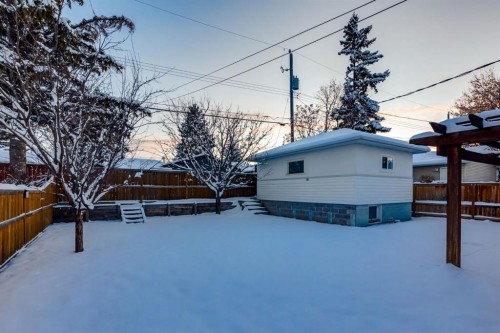 4011 25 Avenue Sw, Calgary, AB - Outdoor