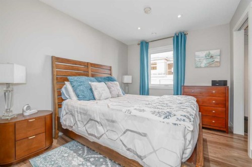 25 Highwood Place Nw, Calgary, AB - Indoor Photo Showing Bedroom