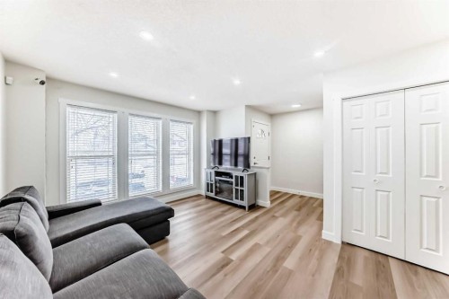 170 Country Hills Heights, Calgary, AB - Indoor Photo Showing Living Room