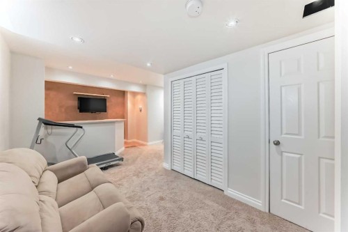 170 Country Hills Heights, Calgary, AB - Indoor