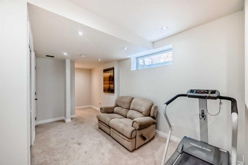 170 Country Hills Heights, Calgary, AB - Indoor