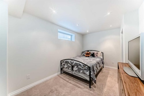 170 Country Hills Heights, Calgary, AB - Indoor Photo Showing Bedroom