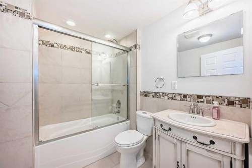 170 Country Hills Heights, Calgary, AB - Indoor Photo Showing Bathroom