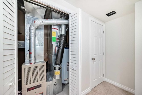 170 Country Hills Heights, Calgary, AB - Indoor