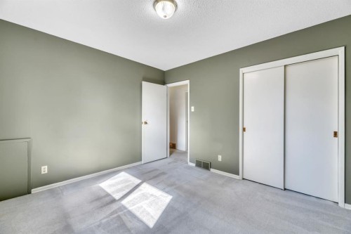 23 Brazeau Crescent Sw, Calgary, AB - Indoor