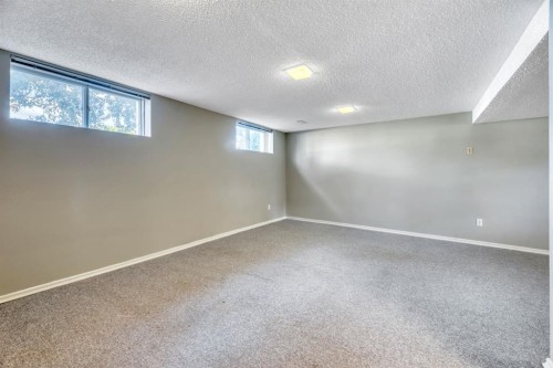 23 Brazeau Crescent Sw, Calgary, AB - Indoor