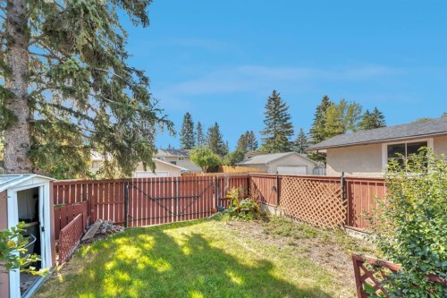 23 Brazeau Crescent Sw, Calgary, AB - Outdoor