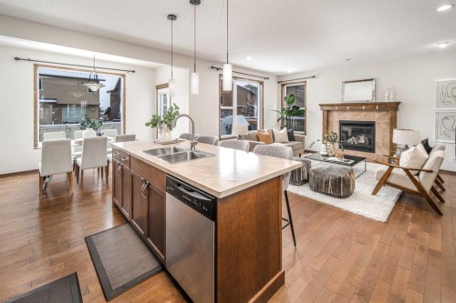 164 Everbrook Drive Sw, Calgary, AB - Indoor With Fireplace