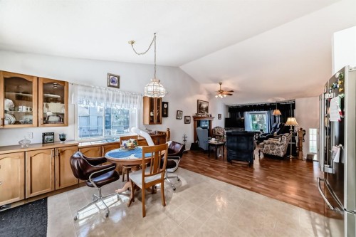 21 Strathmore Lakes Way, Strathmore, AB - Indoor