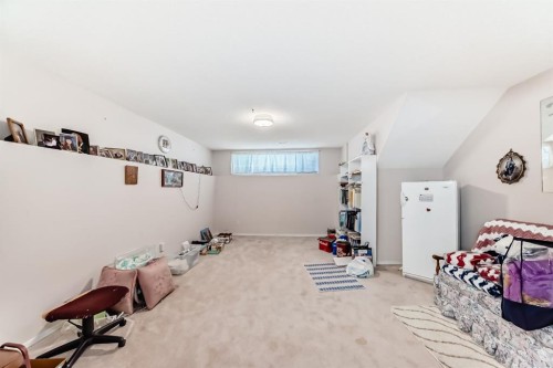 21 Strathmore Lakes Way, Strathmore, AB - Indoor